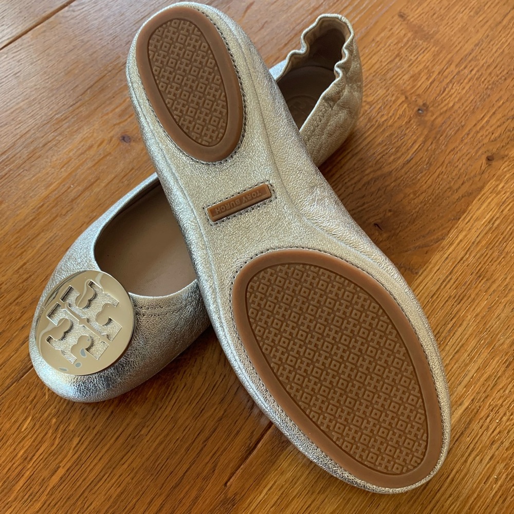 Iconic Reva Ballet flats.